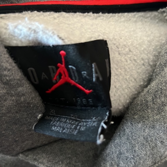 Jordan retro 1 Christmas sweater - Picture 2 of 3